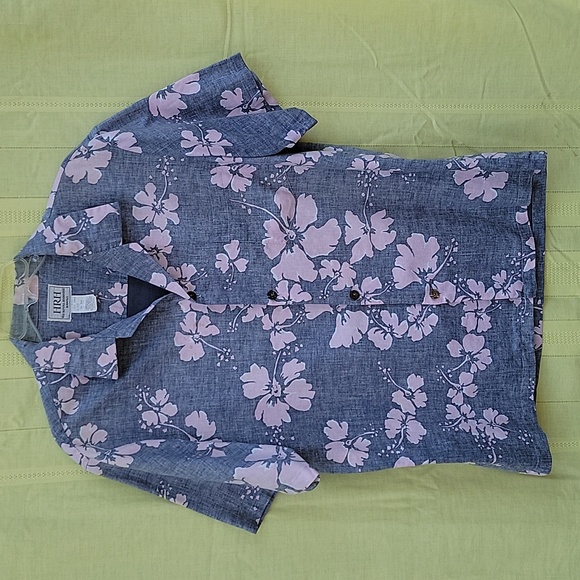 HRH, His Royal Highness Hawaii Other - Men's Lightweight, Short Sleeved Chambray Floral Denim Button Down